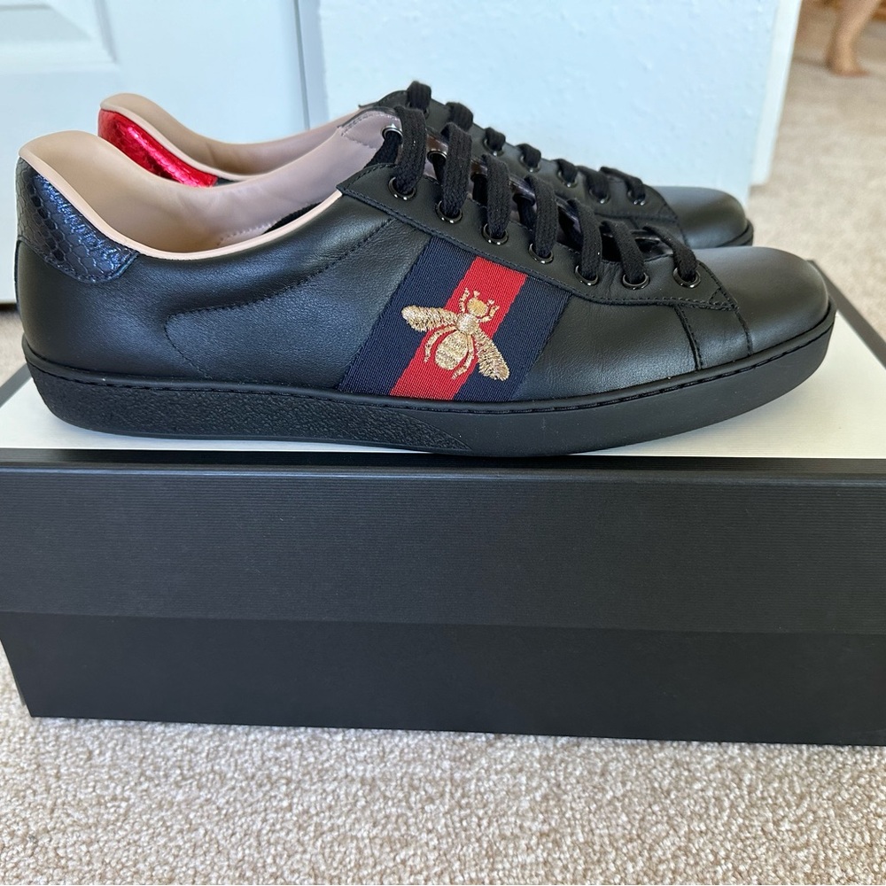 GUCCI leather shoes
